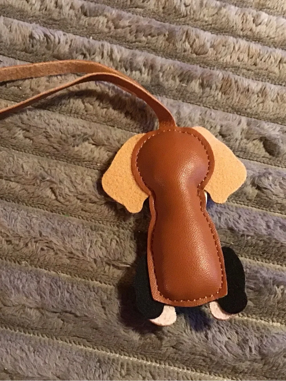 Brown and White Dog-Shaped Pet Bag Charm - Cute Leather Accessory